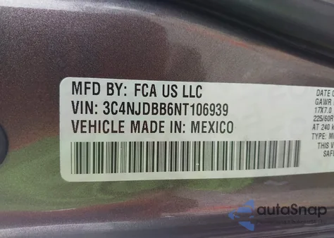 2022 Jeep Compass Latitude 4X4 from USA, damaged, VIN 3C4NJDBB6NT106939